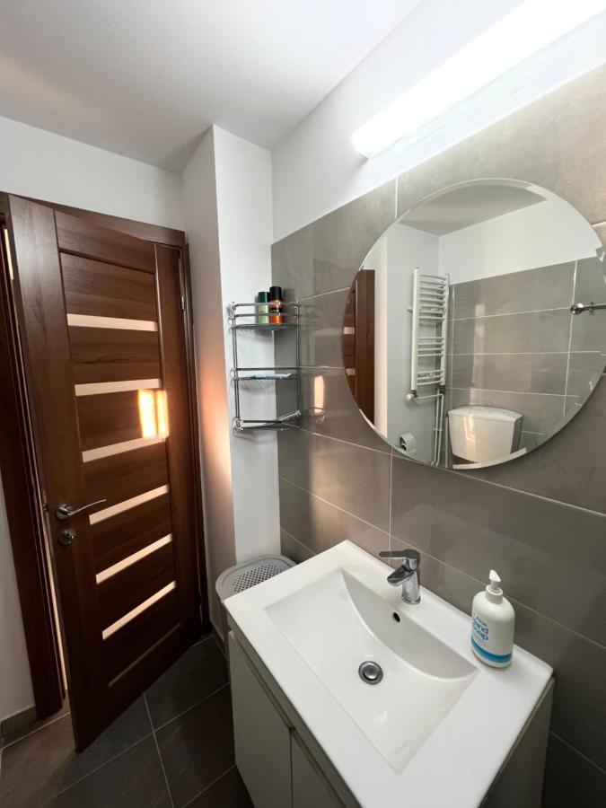 Nicola Flat Mall Arad Ngoại thất bức ảnh